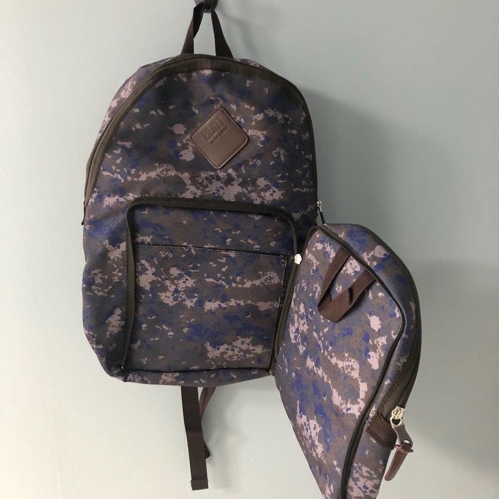 Built NY backpack w/ removable lunch bag - Picture 5 of 8